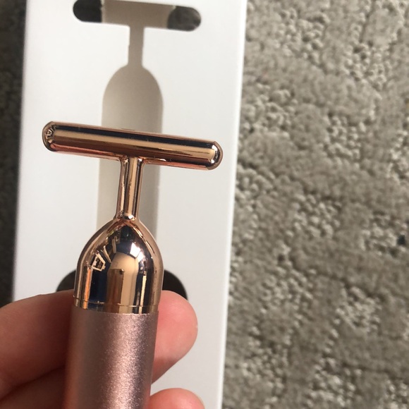 Complex Culture Sonic T-Bar Facial Massager - Picture 3 of 6